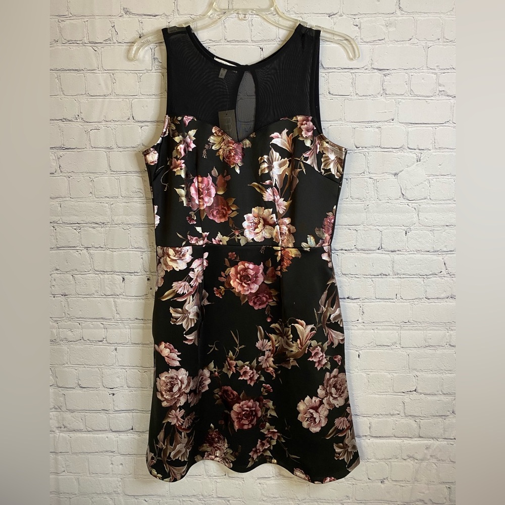 NWTO! Maurice dress! Size small!